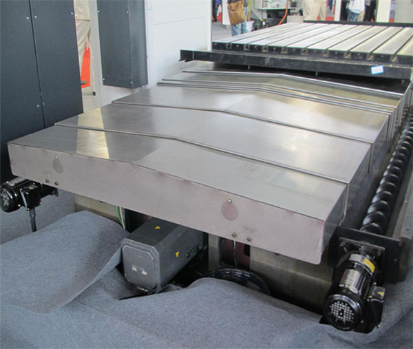 數(shù)控車(chē)防護(hù)罩